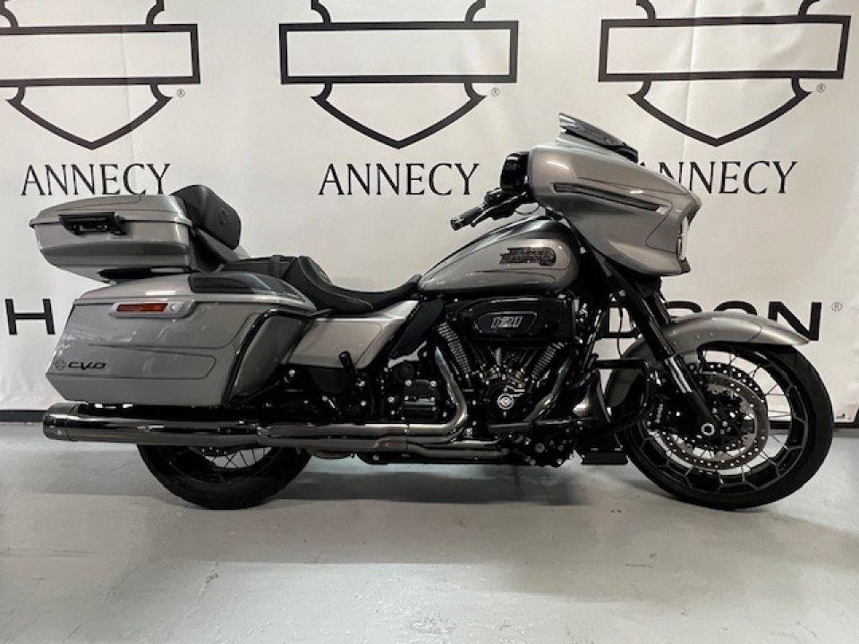 HARLEY-DAVIDSON TOURING STREET GLIDE 1977 CVO  4