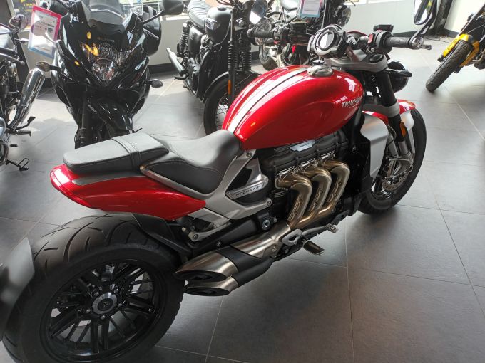 TRIUMPH ROCKET 3 R 4