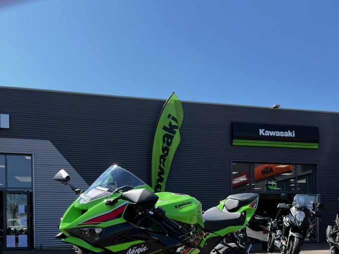 KAWASAKI ZX-6R 636 4