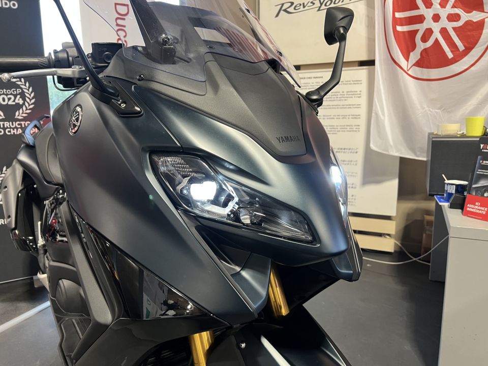 YAMAHA XP T-MAX 560 TECH MAX 4