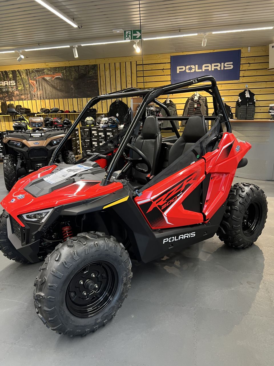 POLARIS RZR 200 4