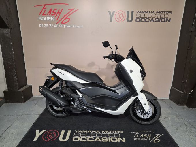 YAMAHA NMAX 125 4