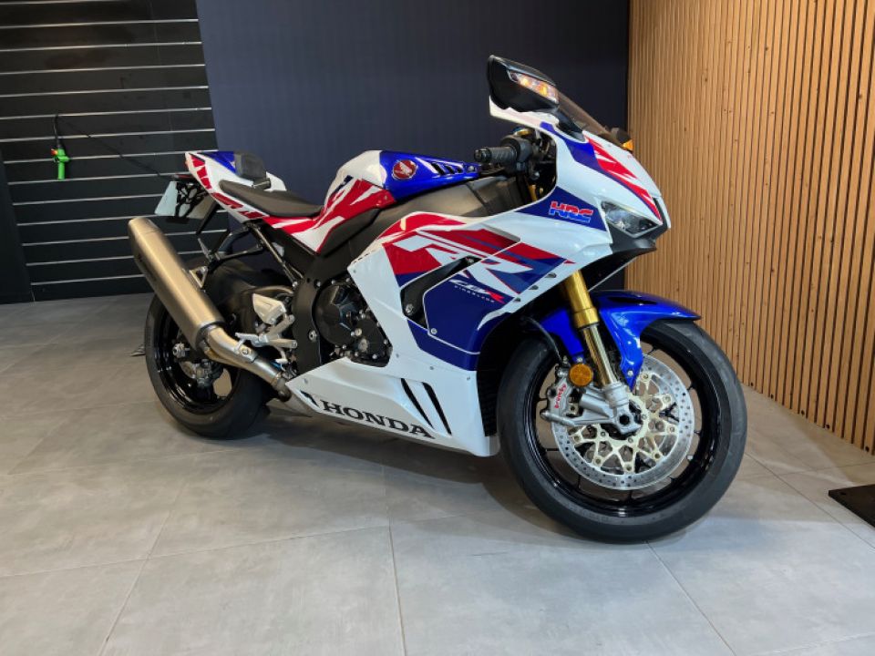 HONDA CBR1000RR SP ABS 4