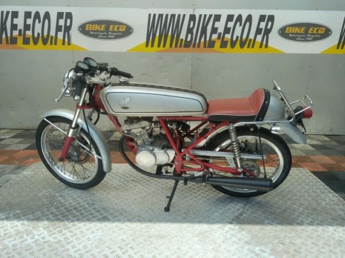 HONDA DREAM 50 4