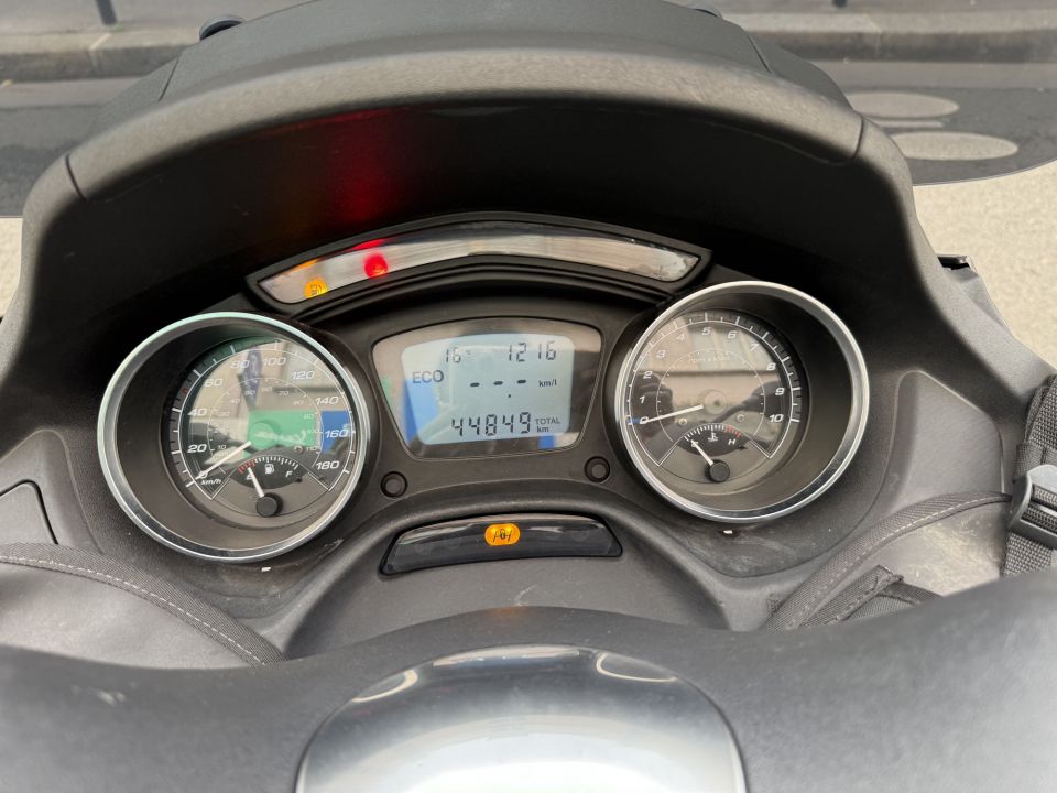 PIAGGIO MP3 500LT BUSINESS 4