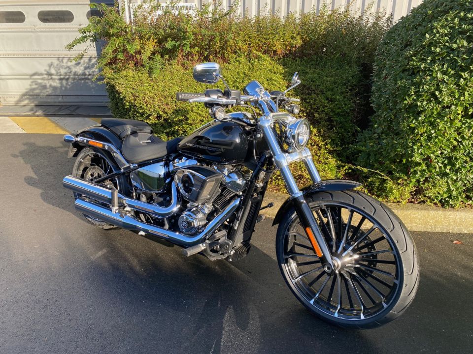 HARLEY-DAVIDSON SOFTAIL BREAKOUT 1923 4