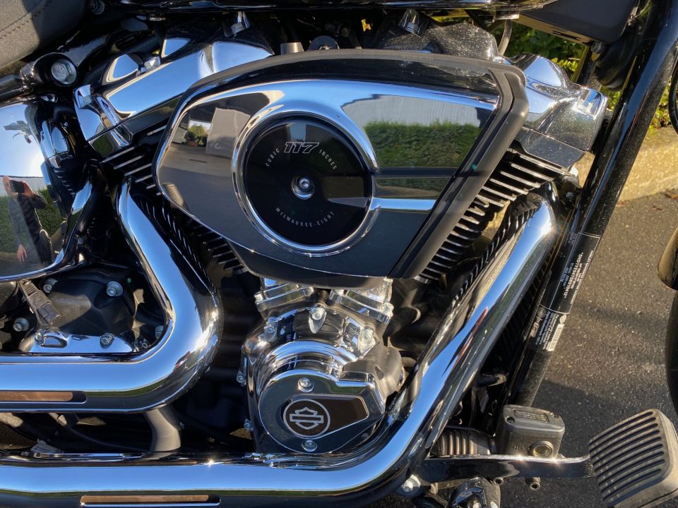 HARLEY-DAVIDSON SOFTAIL BREAKOUT 1923 4