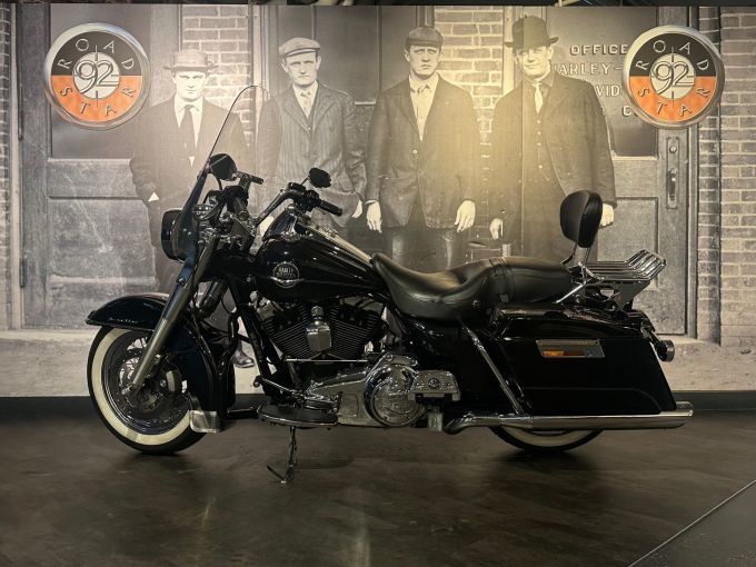 HARLEY-DAVIDSON TOURING ROAD KING 1584 4