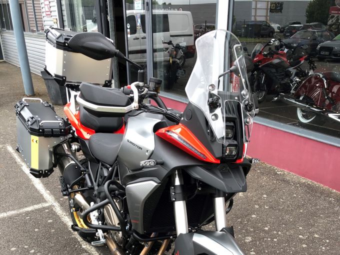QJ MOTOR SRT 700 X TOURING 4