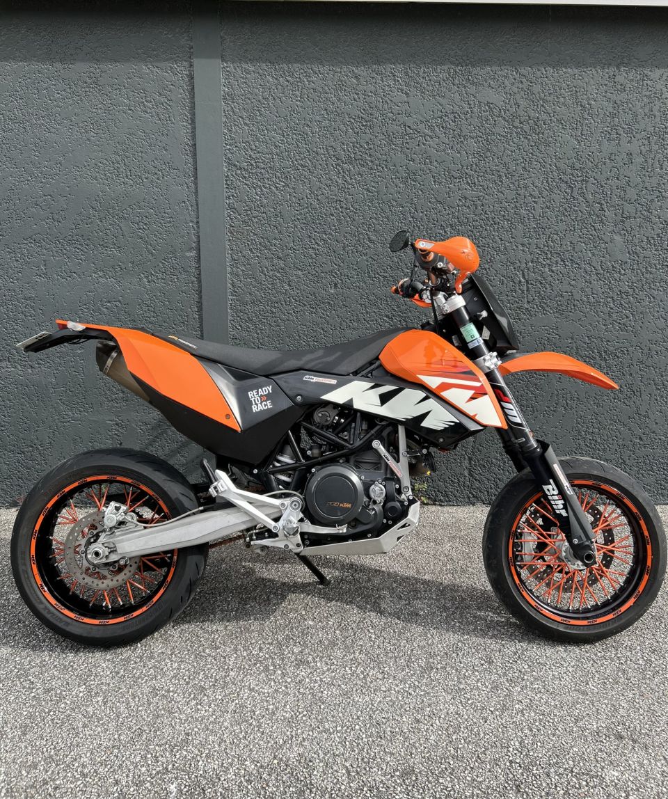 KTM 690 SMC 4