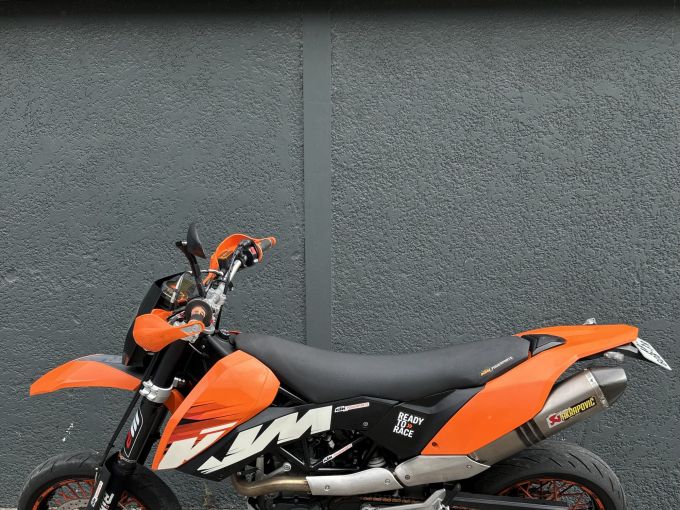KTM 690 SMC 4