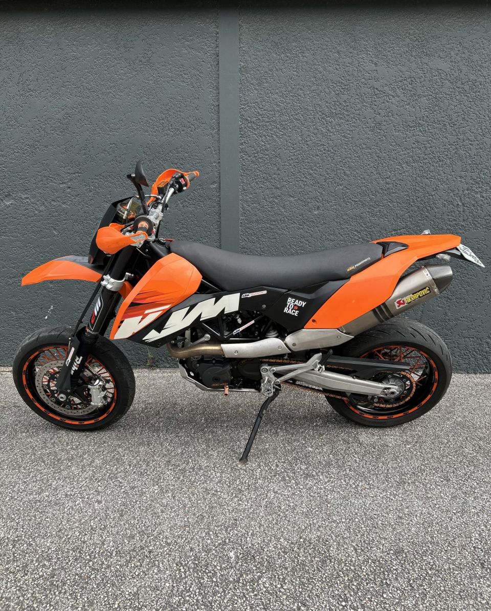 KTM 690 SMC 4