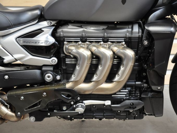 TRIUMPH ROCKET 3 R 4