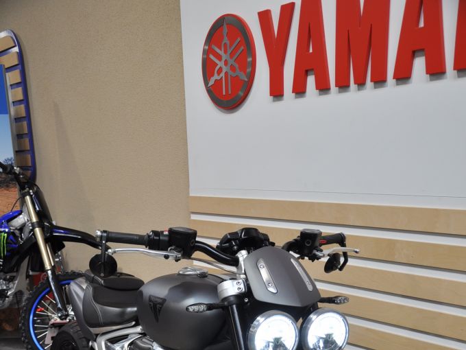 TRIUMPH ROCKET 3 R 4