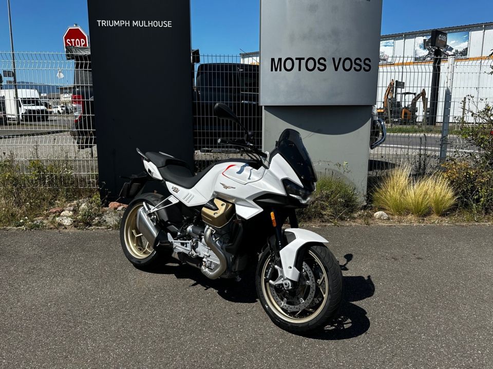 MOTO GUZZI V100  MANDELLO 4