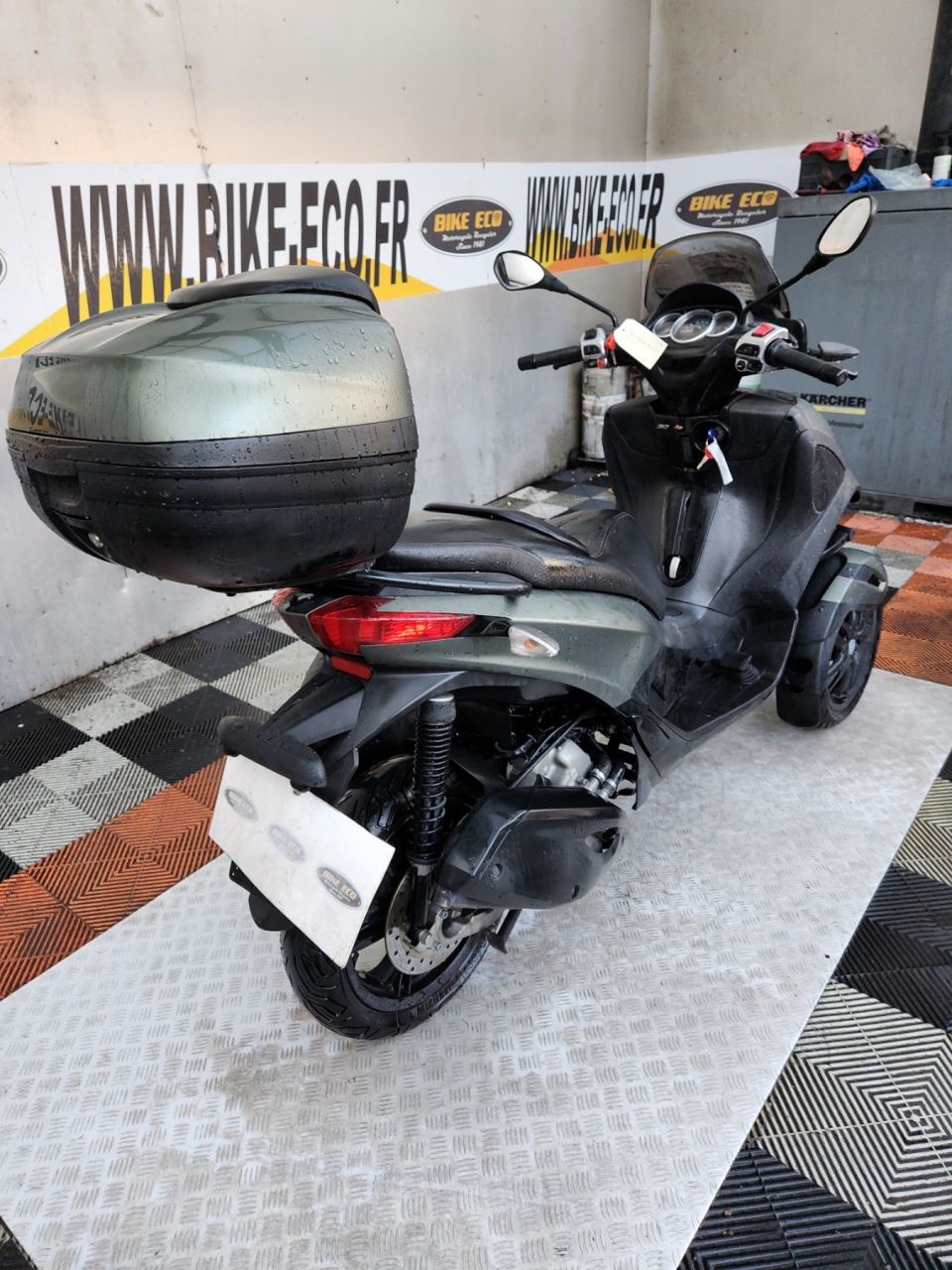 PIAGGIO MP3 300LT YOURBAN 4