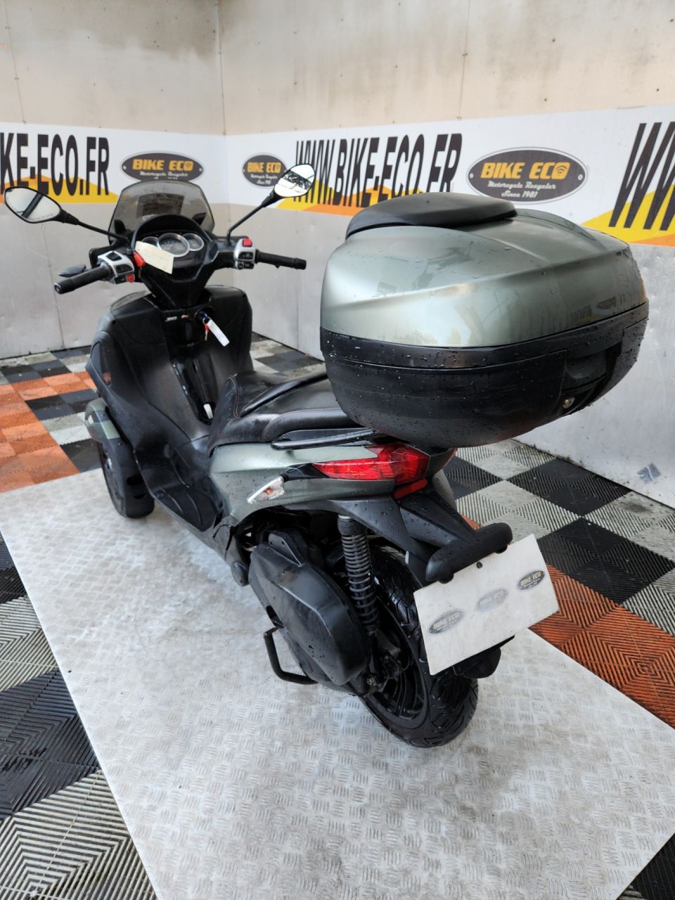 PIAGGIO MP3 300LT YOURBAN 4
