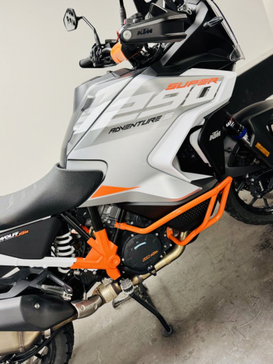 KTM 1290 SUPER ADVENTURE S 4