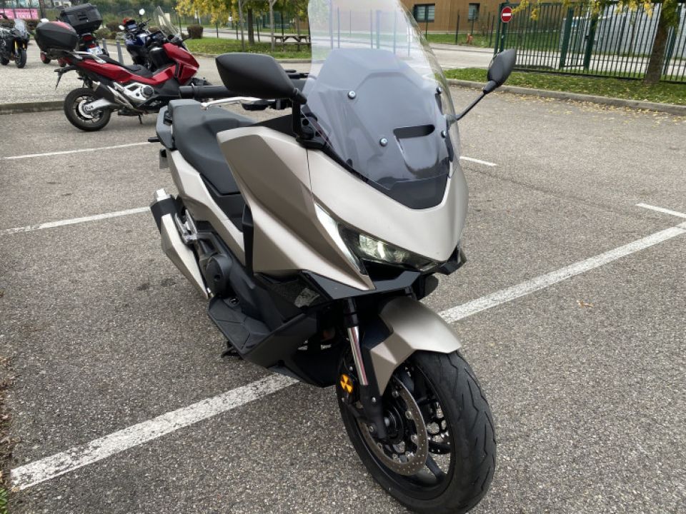 HONDA FORZA 750 4