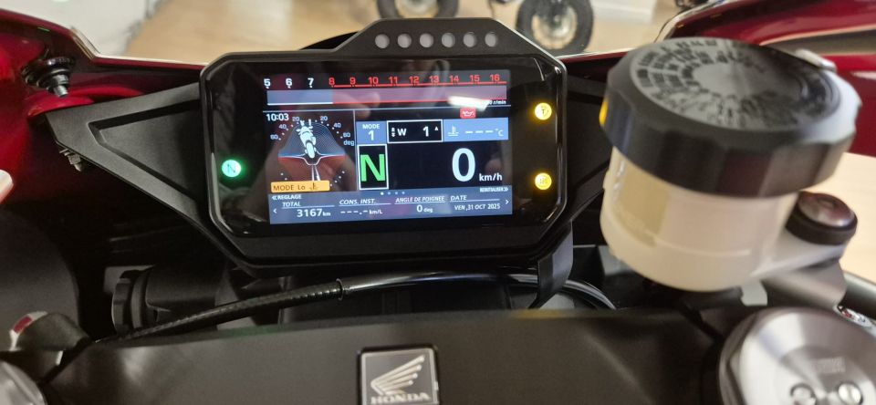 HONDA CBR 1000 RR FIREBLADE - HRC 4