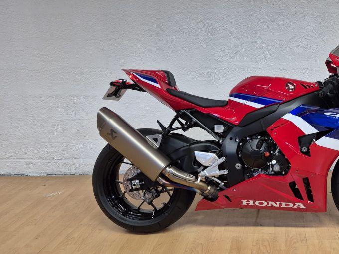 HONDA CBR 1000 RR FIREBLADE - HRC 4