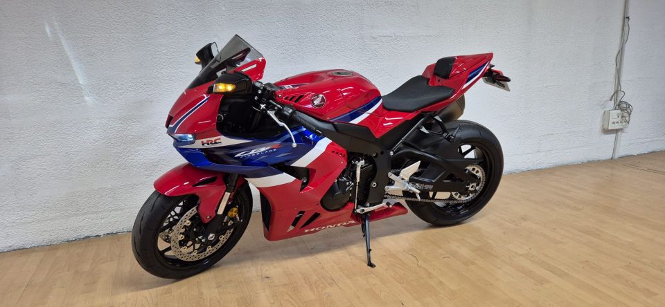 HONDA CBR 1000 RR FIREBLADE - HRC 4