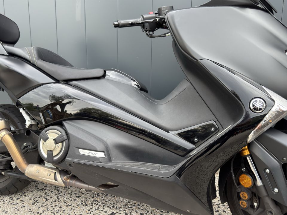 YAMAHA YAMAHA 530 T-MAX DX 2018 4