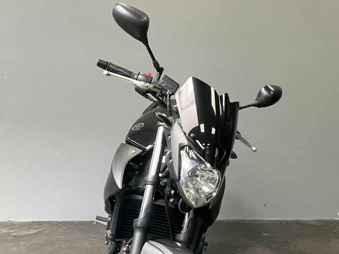 YAMAHA XJ6-N 4
