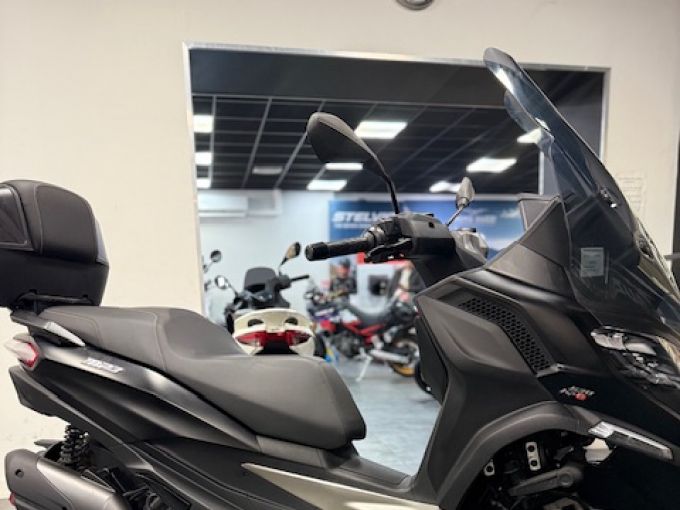 PIAGGIO MP3 530 HPE EXCLUSIVE 4