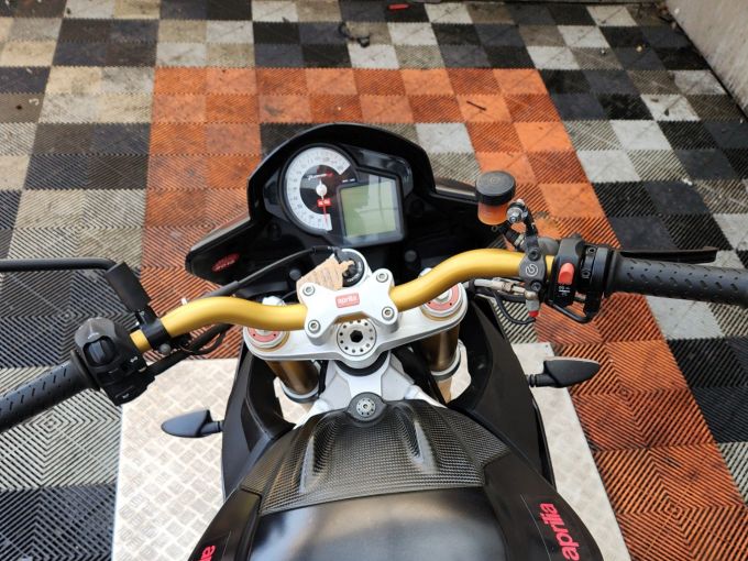 APRILIA TUONO 1000 V4 4