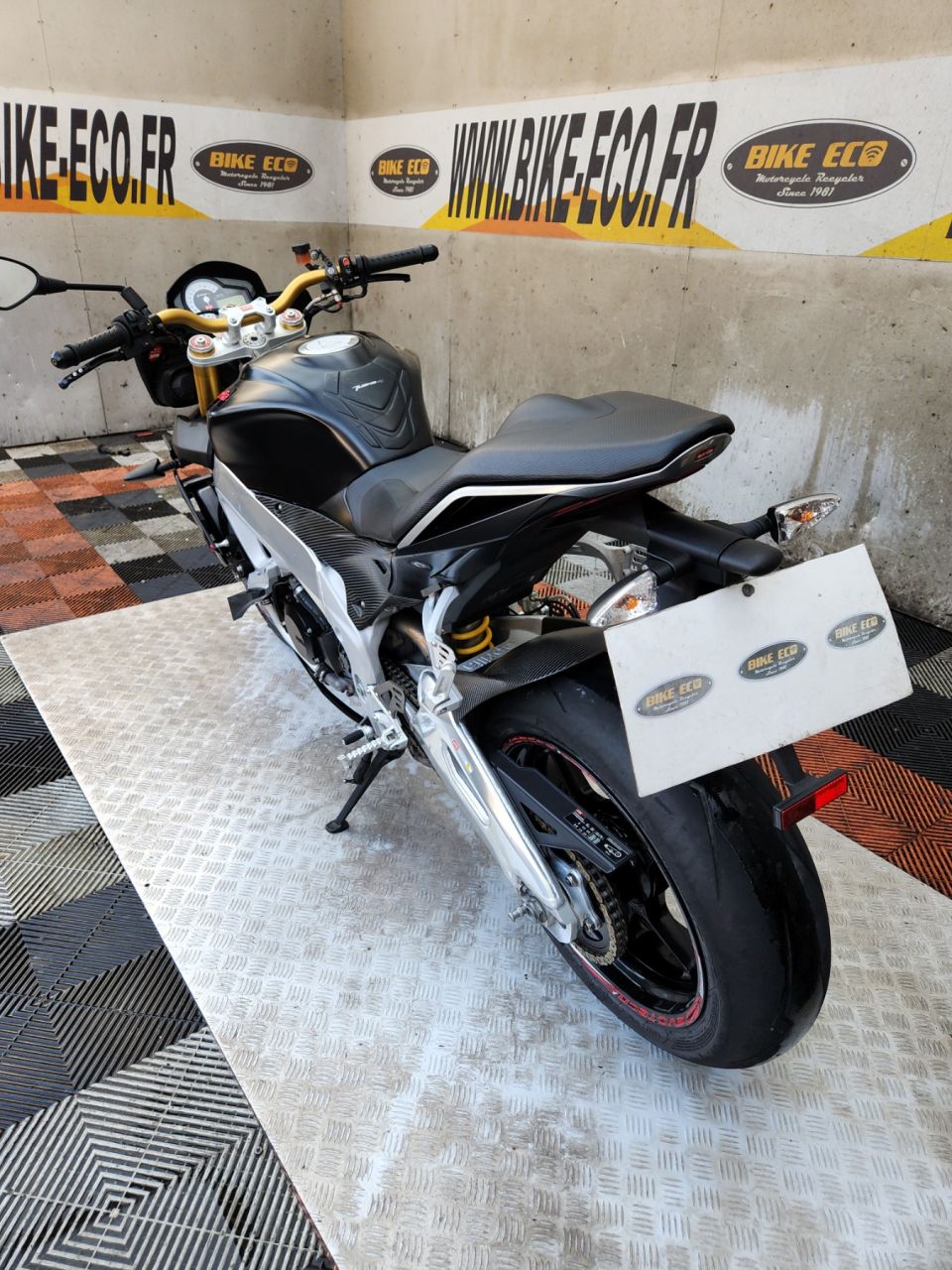 APRILIA TUONO 1000 V4 4