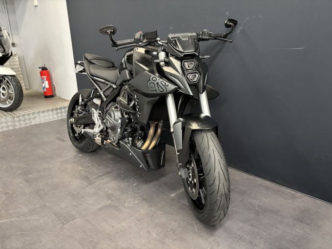 SUZUKI GSX-8S A2 4