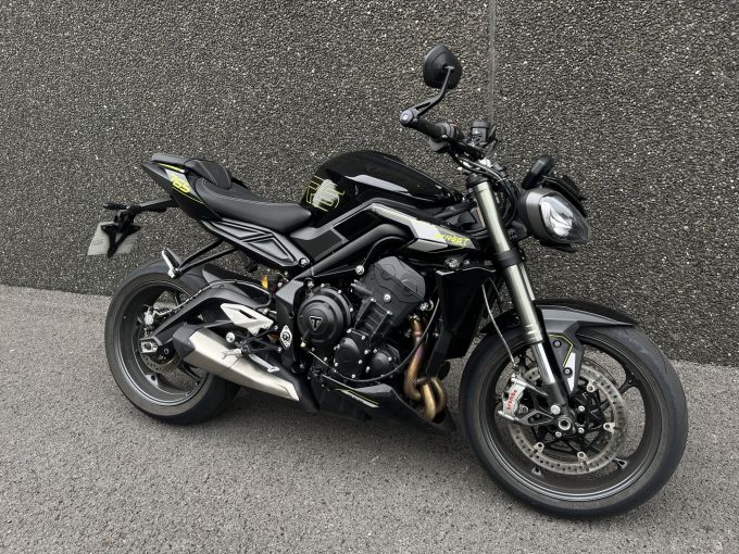 TRIUMPH STREET TRIPLE 765 RS 4