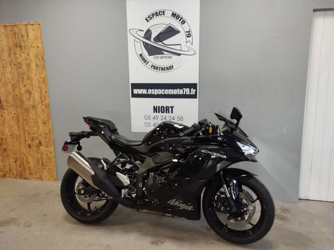 KAWASAKI ZXR-4 4