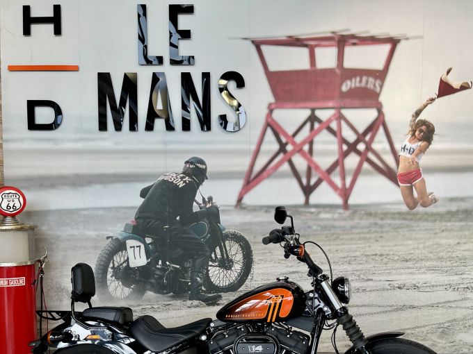 HARLEY-DAVIDSON SOFTAIL STREET BOB 1868 4