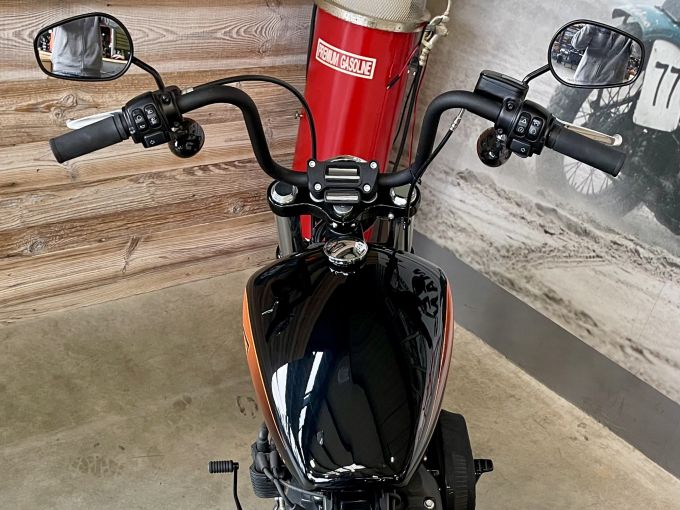 HARLEY-DAVIDSON SOFTAIL STREET BOB 1868 4