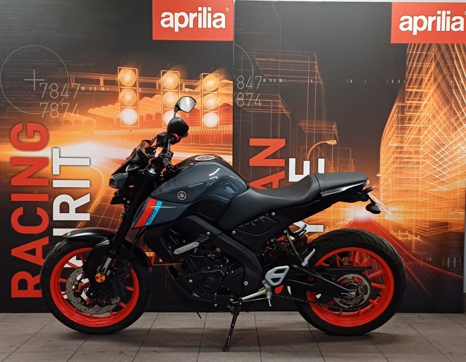 YAMAHA MT-125 ABS 4