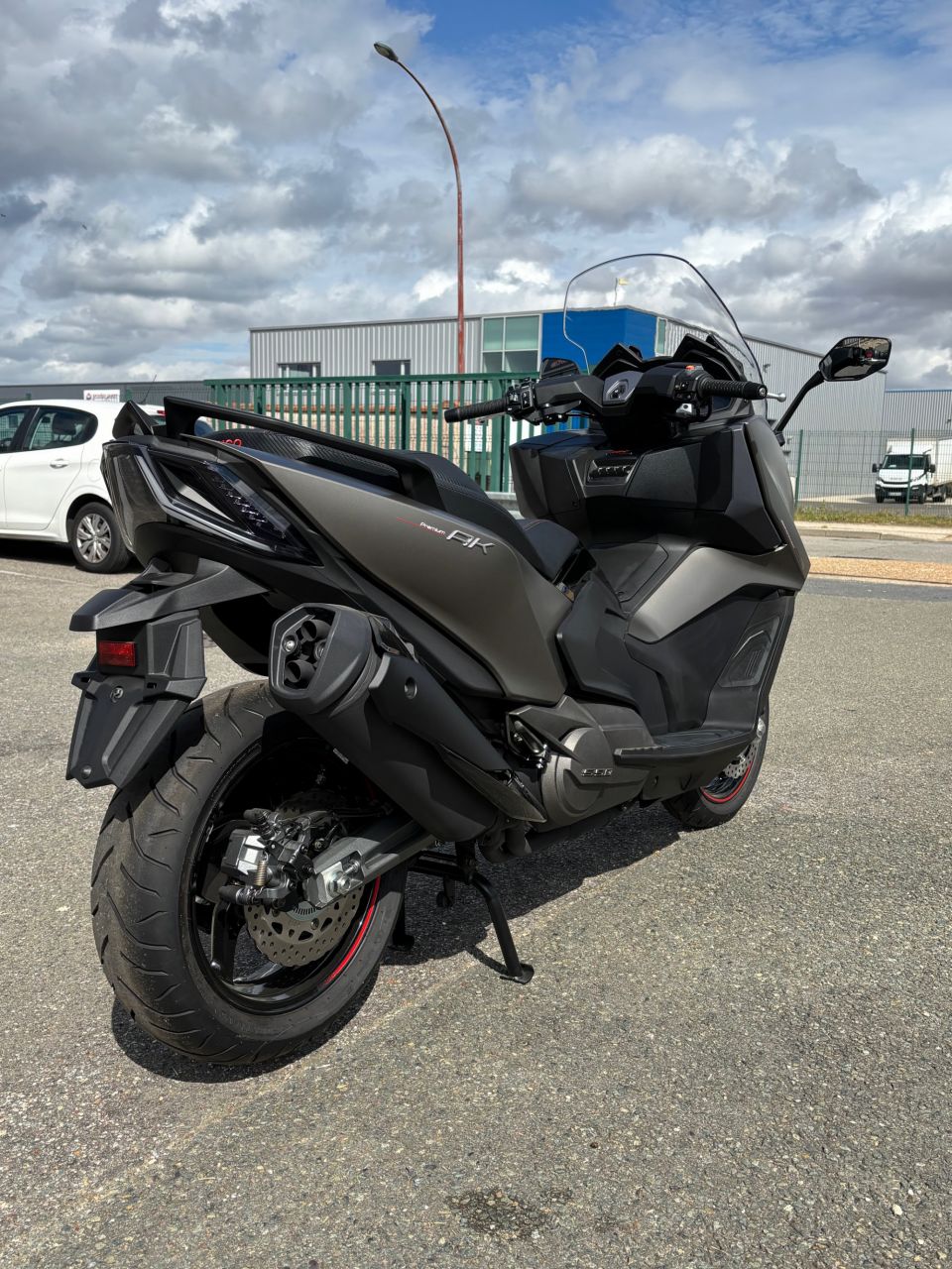 KYMCO AK 550 4