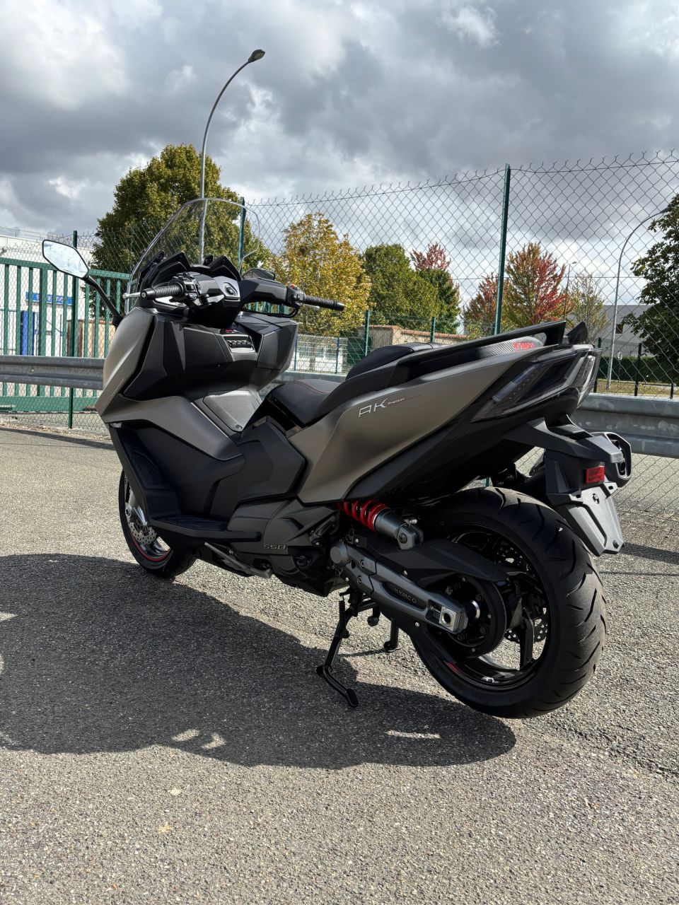 KYMCO AK 550 4