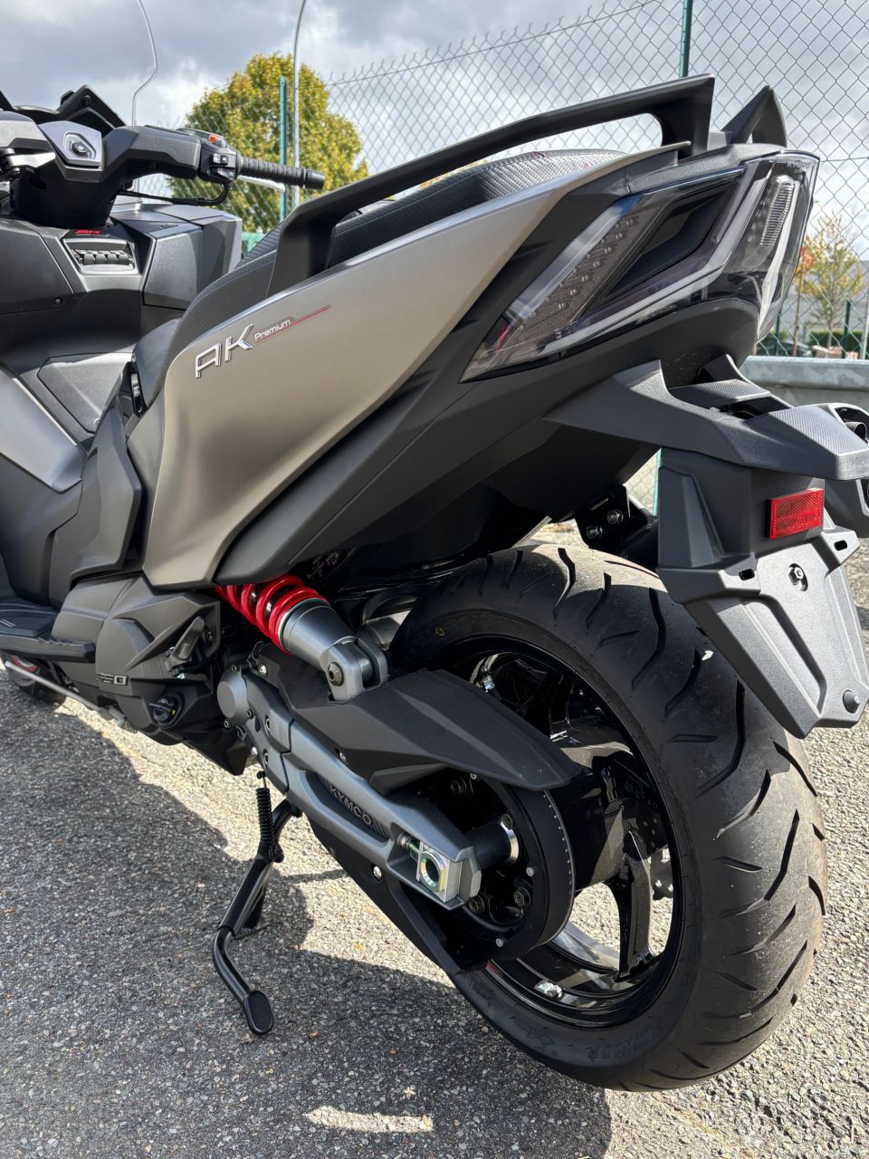 KYMCO AK 550 4
