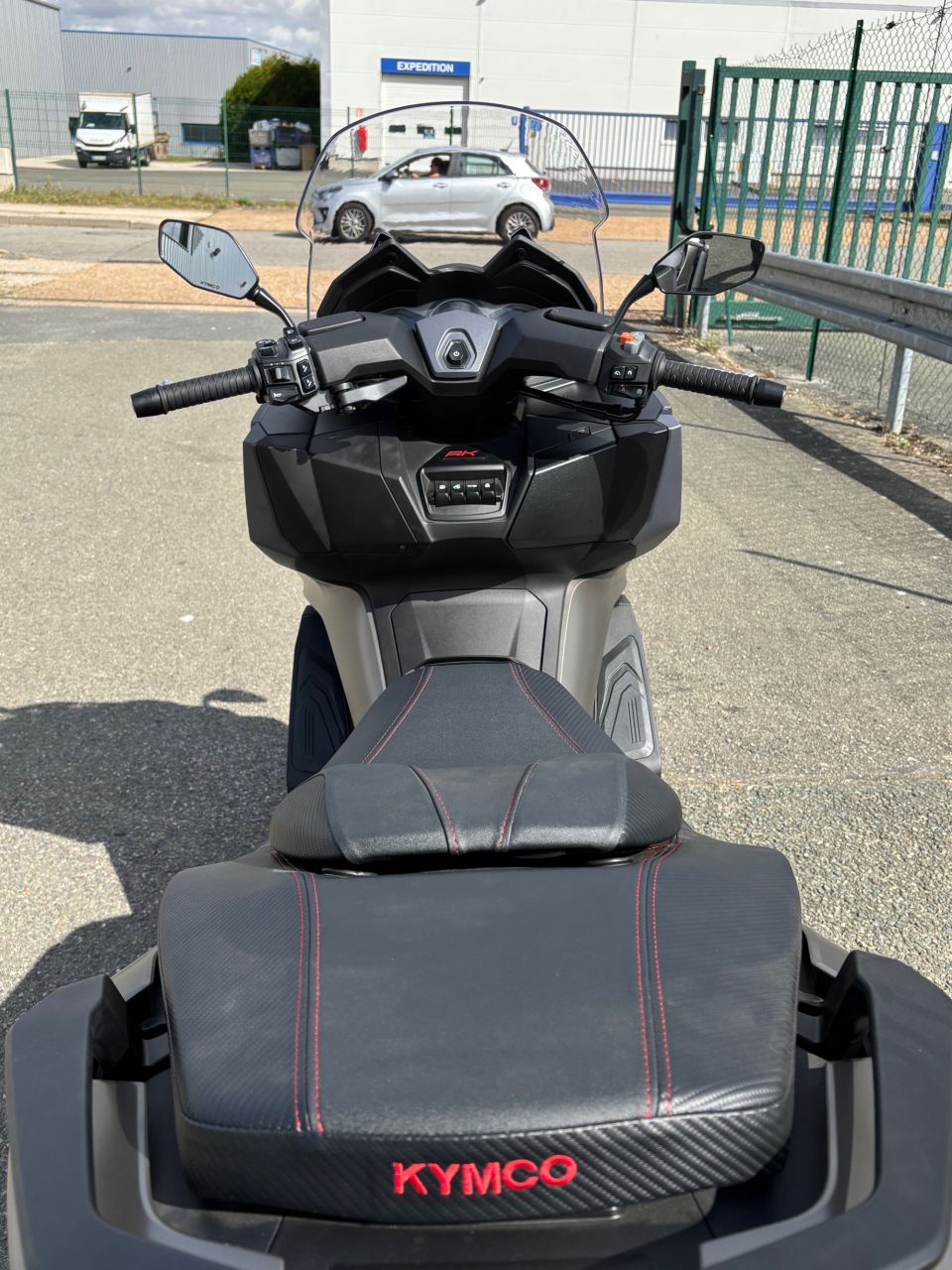 KYMCO AK 550 4