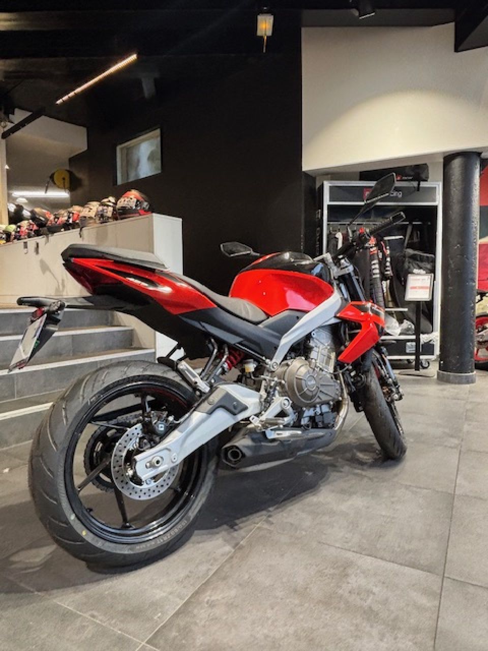APRILIA TUONO 660 4