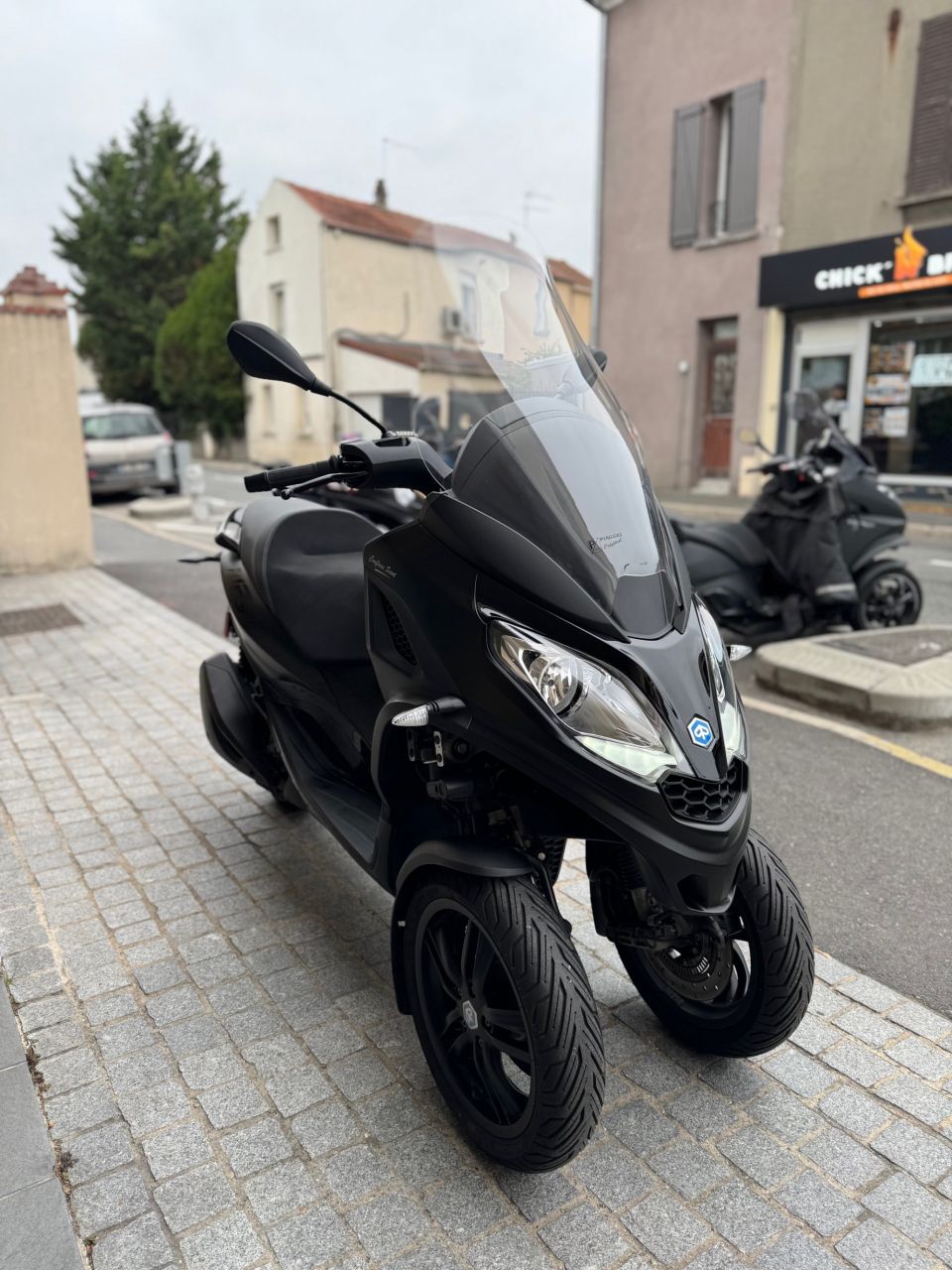 PIAGGIO MP3 300 HPE SPORT ABS ASR 4