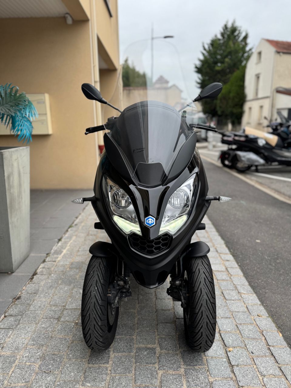 PIAGGIO MP3 300 HPE SPORT ABS ASR 4