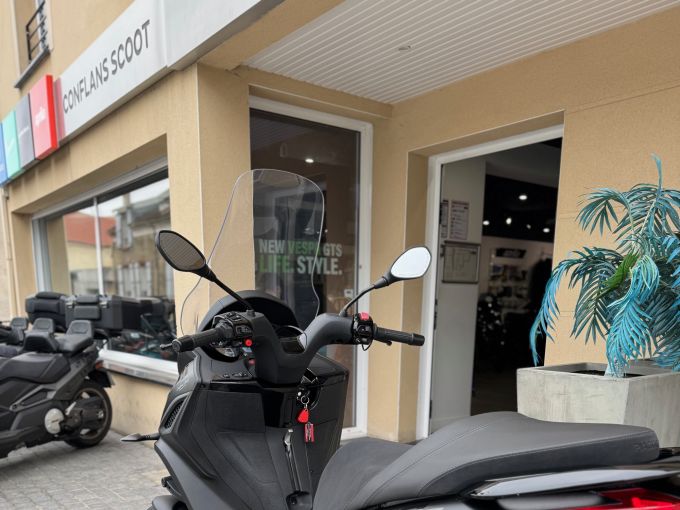 PIAGGIO MP3 300 HPE SPORT ABS ASR 4