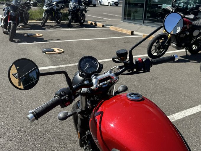 TRIUMPH STREET TWIN  900 4