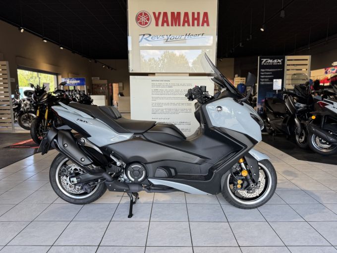 YAMAHA XP T-MAX 560 TECH MAX 4