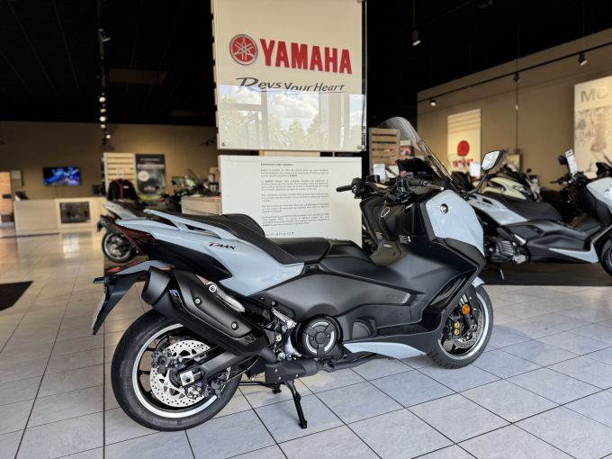 YAMAHA XP T-MAX 560 TECH MAX 4