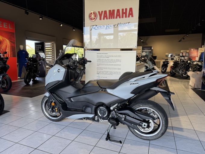 YAMAHA XP T-MAX 560 TECH MAX 4