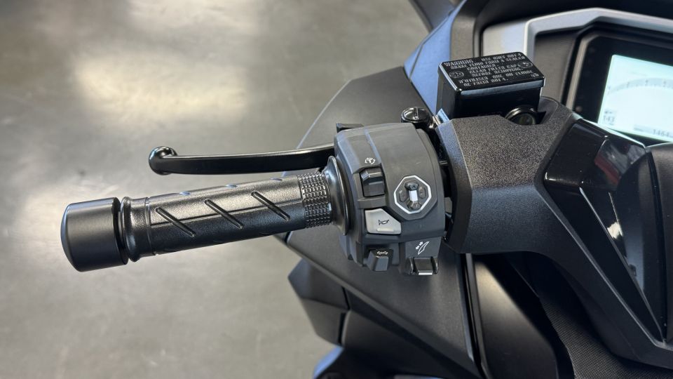 HONDA NSS FORZA  125AD 4